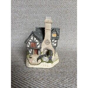 David Winter Inglenook Cottage Hand Made Painted John Hine Britain 1991